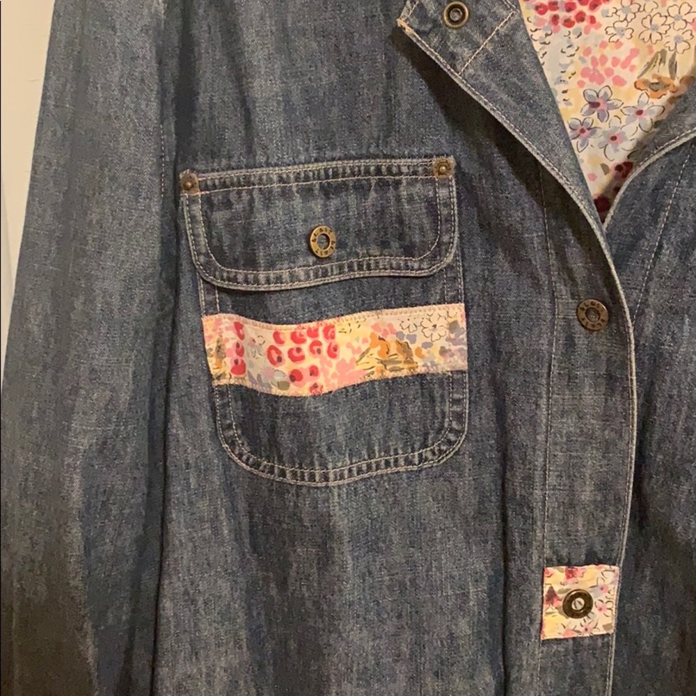 Jean jacket - Picture 2 of 8